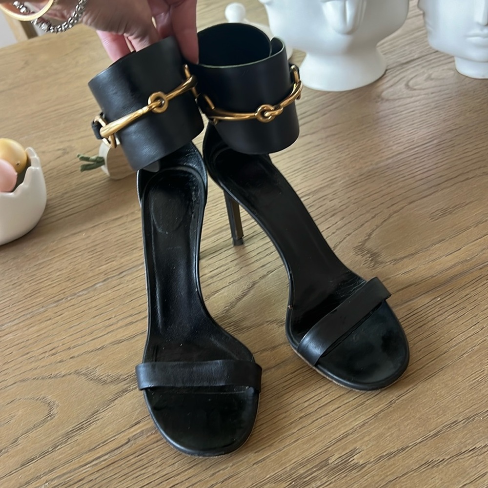 Gucci black heeled sandals